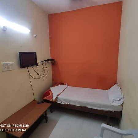 Hotel Sai Nivas Residency Hyderabad Eksteriør bilde